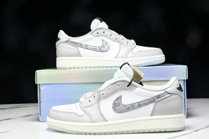 JORDAN 1 Low HF3144-100 AIR 0306